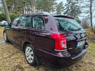 Toyota Avensis Linea sol Facelift 2.2 110kW
