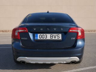 Volvo S60 Momentum R-Design paketiga 2.4 D5 151kW