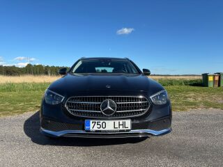 Mercedes-Benz E 300 2.0 143kW