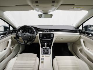 Volkswagen Passat Highline 1.8 132kW