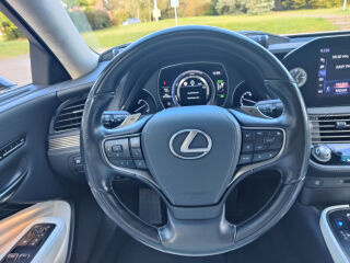 Lexus LS 500h 3.5 260kW