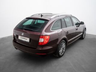 Skoda Superb Combi Elegance 2.0 125кВ