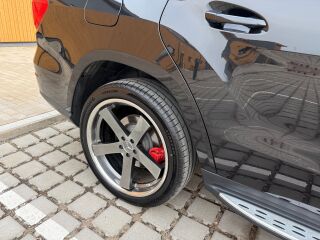 Mercedes-Benz GL 450 4.7 V8 270kW