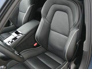 Volvo S90 AWD T8 B&W ULTIMATE DARK XENIUM INTELLI SAFE F 2.0 T8 Plug-in Hybrid Long range 335kW