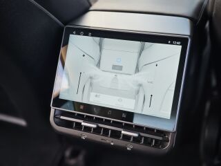 Tesla Model 3 Long Range 366kW 153kW