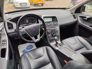 Volvo XC60 MOMENTUM 2.0 R4 D4 133kW