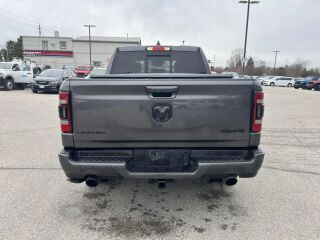Ram 1500 Limited Night Crew Cab 5.7 V8 Hemi 395hp