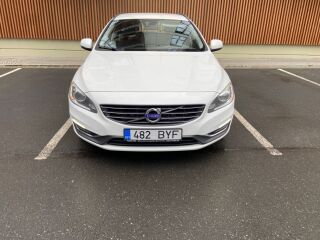Volvo V60 AWD Facelift 2.4 R5 133kW