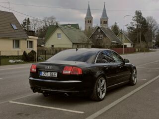 Audi A8 4.2 V8 FSI 257kW