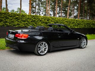 BMW 325 3.0 160kW