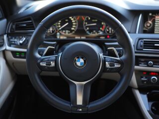 BMW 530 Luxury line 3.0 190kW
