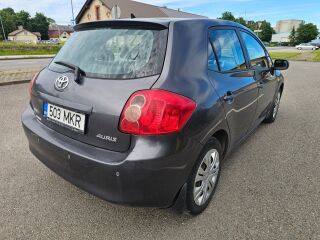 Toyota Auris Linea Sol 1.6 91кВ