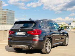 BMW X3 Luxury 2.0