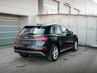 Audi Q5 55 TFSIe quattro S-line 2.0 270kW