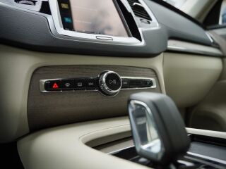 Volvo XC90 Inscription Plus Bright AWD 2.0 B5 KERS Mild Hybrid 183kW