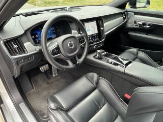 Volvo S90 T8 AWD Plug-In Hybrid 2.0 R4 288kW