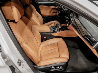 BMW 530 M-Paket X-Drive Facelift shadowline 3.0 210kW