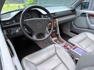Mercedes-Benz E 220 2.2 110кВ
