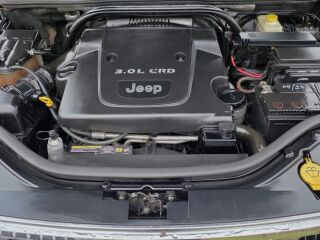 Jeep Grand Cherokee Quadra-Drive II 4WD 3.0 160кВ