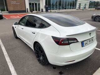 Tesla Model 3 Performance 155кВ