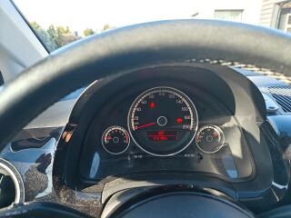 Volkswagen Up 1.0 55kW