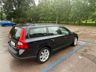Volvo V70 2.4 129kW