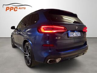 BMW X5 M-Sportpakett xDrive 40i 3.0 R6 250kW