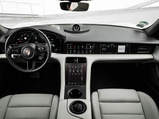 Porsche Taycan Cross Turismo 4S 420kW