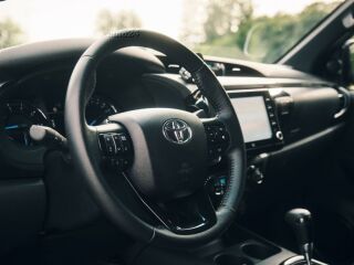 Toyota Hilux 2.8 150кВ