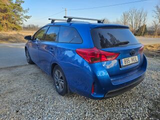 Toyota Auris 1.8 73kW