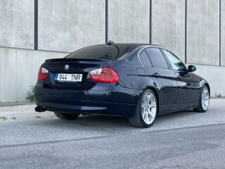 BMW 330 3.0 190kW