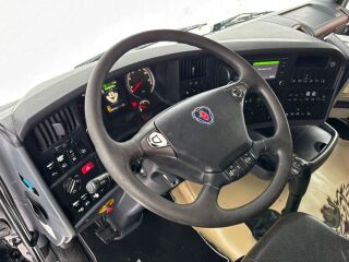 Scania R580 6x4 427кВ
