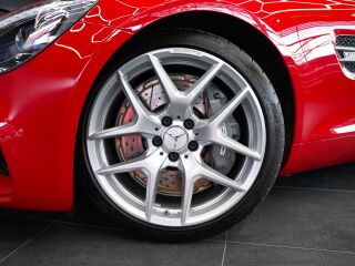 Mercedes-AMG GT 4.0 V8 BiTurbo 340kW