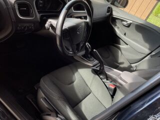 Volvo V40 D2 2.0 88kW