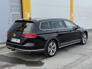 Volkswagen Passat Alltrack 4Motion 2.0 140кВ