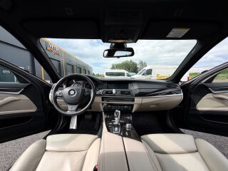BMW 535 Touring xDrive M Sport Package 3.0 230kW