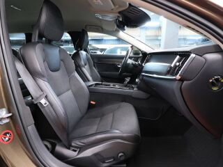 Volvo V90 Cross Country 2.0 140kW