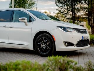 Chrysler Pacifica Limited 3.6 214kW
