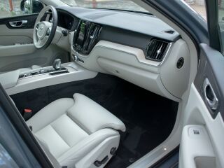 Volvo XC60 AWD DARK Long Range Intelli PRO Wntr 2.0 T6 Recharge Plug-In Pistikhübriid 293kW