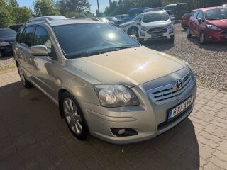 Toyota Avensis Wagon Linea Sol 2.0 108kW