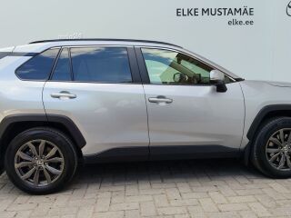 Toyota RAV4 Luxury Comfort Package 129кВ