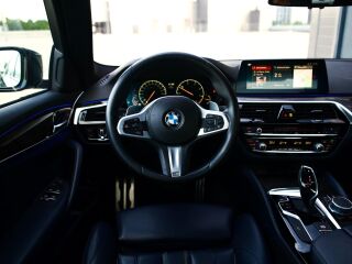 BMW 520 M-Sportpakett Shadowline xDrive 2.0 B47 140kW