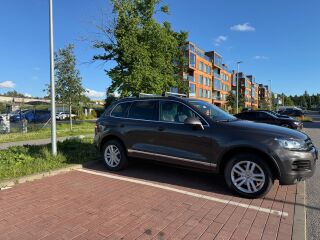 Volkswagen Touareg Terrain tech 3.0 V6 CRCA 180кВ