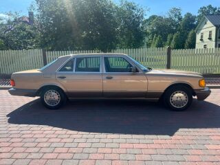Mercedes-Benz S 560 SEL