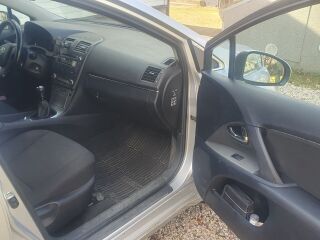 Toyota Avensis 2.0 112кВ
