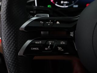Mercedes-Benz E 300 de 4Matic AMG Plug-in 2.0 R4 145kW