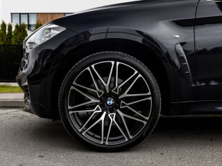 BMW X6 M50D Individual 3.0 280kW