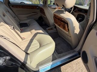 Jaguar XJ SOVEREGN LONG 4.0 V8 209kW