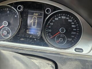 Volkswagen Passat 1.6 77кВ