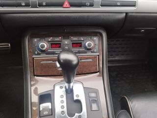 Audi A8 6.0 W12 331кВ